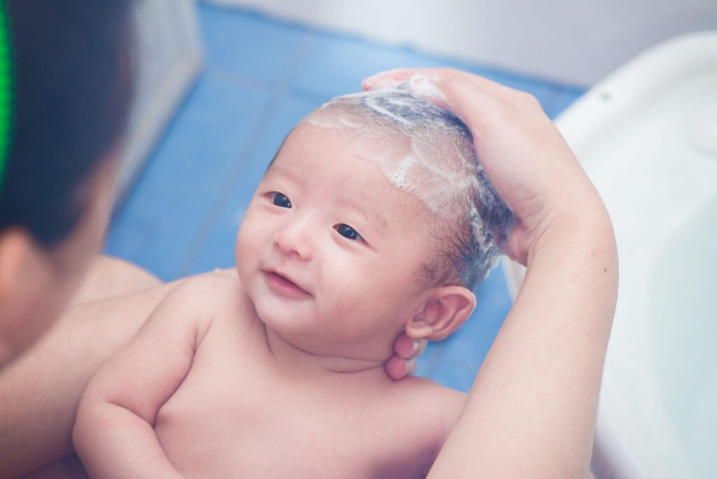 รับผลิตแชมพูและคอนดิชันเนอร์เด็ก (Baby Hair Care) กับโรงงาน Natureprof