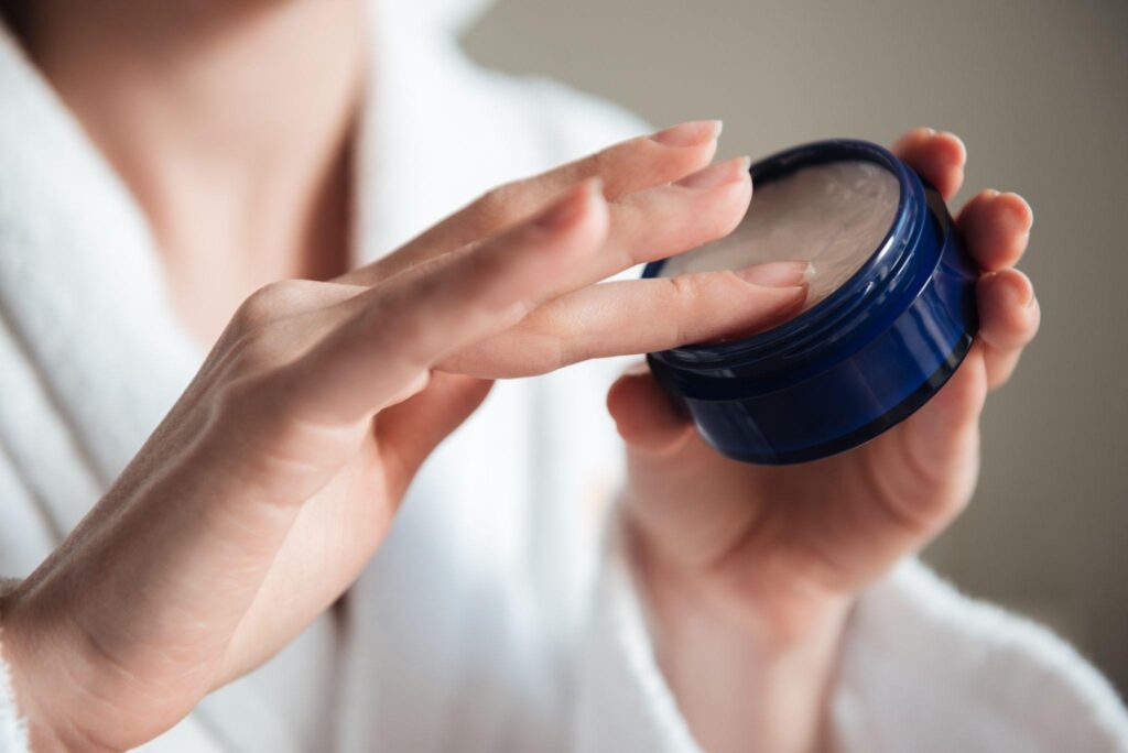 รับผลิตบาล์มทางการแพทย์ใช้ภายนอก (Balms) กับโรงงาน Natureprof